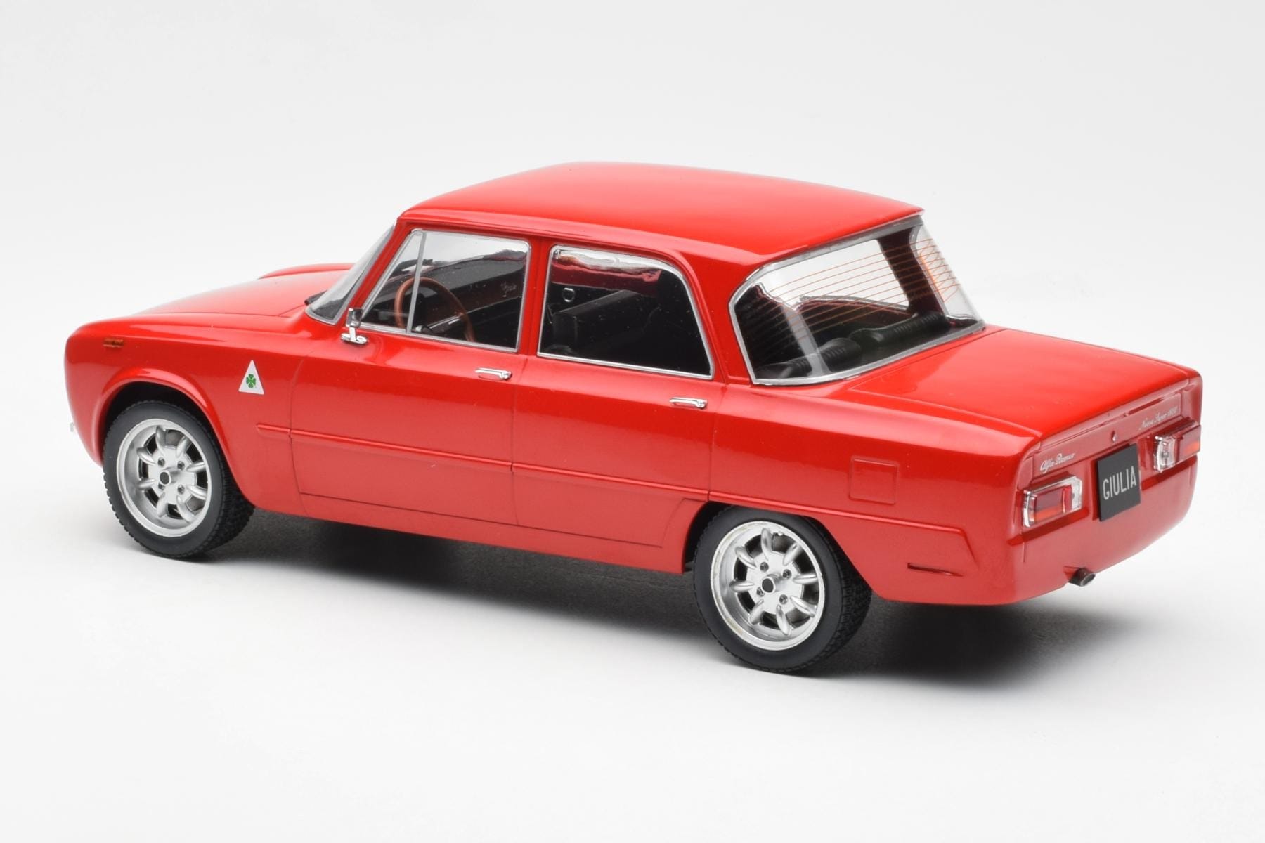 Alfa Romeo Giulia Nuova Super Red Custom Wheels MCG 1:18 MCG18333 Diecast - image 5 of 6
