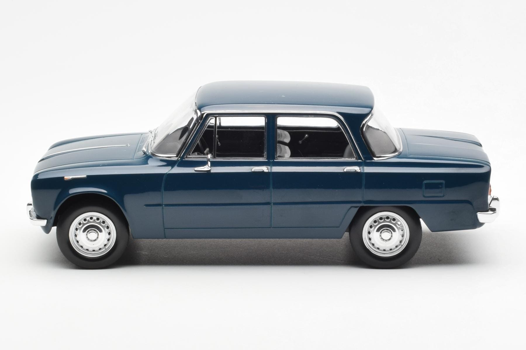 Alfa Romeo Giulia TI Petrol Blue Norev 1:18 187971 Diecast - image 3 of 6