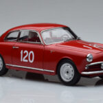 Alfa Romeo Giulietta SV #120 Mille Miglia 1956 Kyosho 1:18 08957A Diecast - image 5 of 9