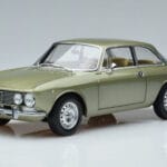 Alfa Romeo GTV 2000 Green Limited Edition Norev 1:18 187913 Diecast