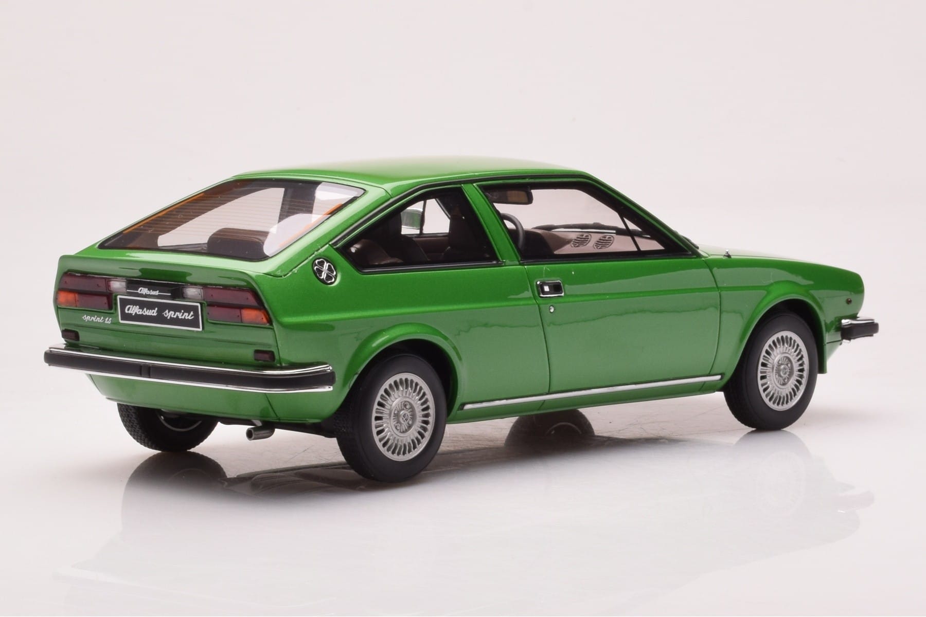 Alfa Romeo Alfasud Sprint Green Otto 1:18 OT1043 Resin - image 2 of 6