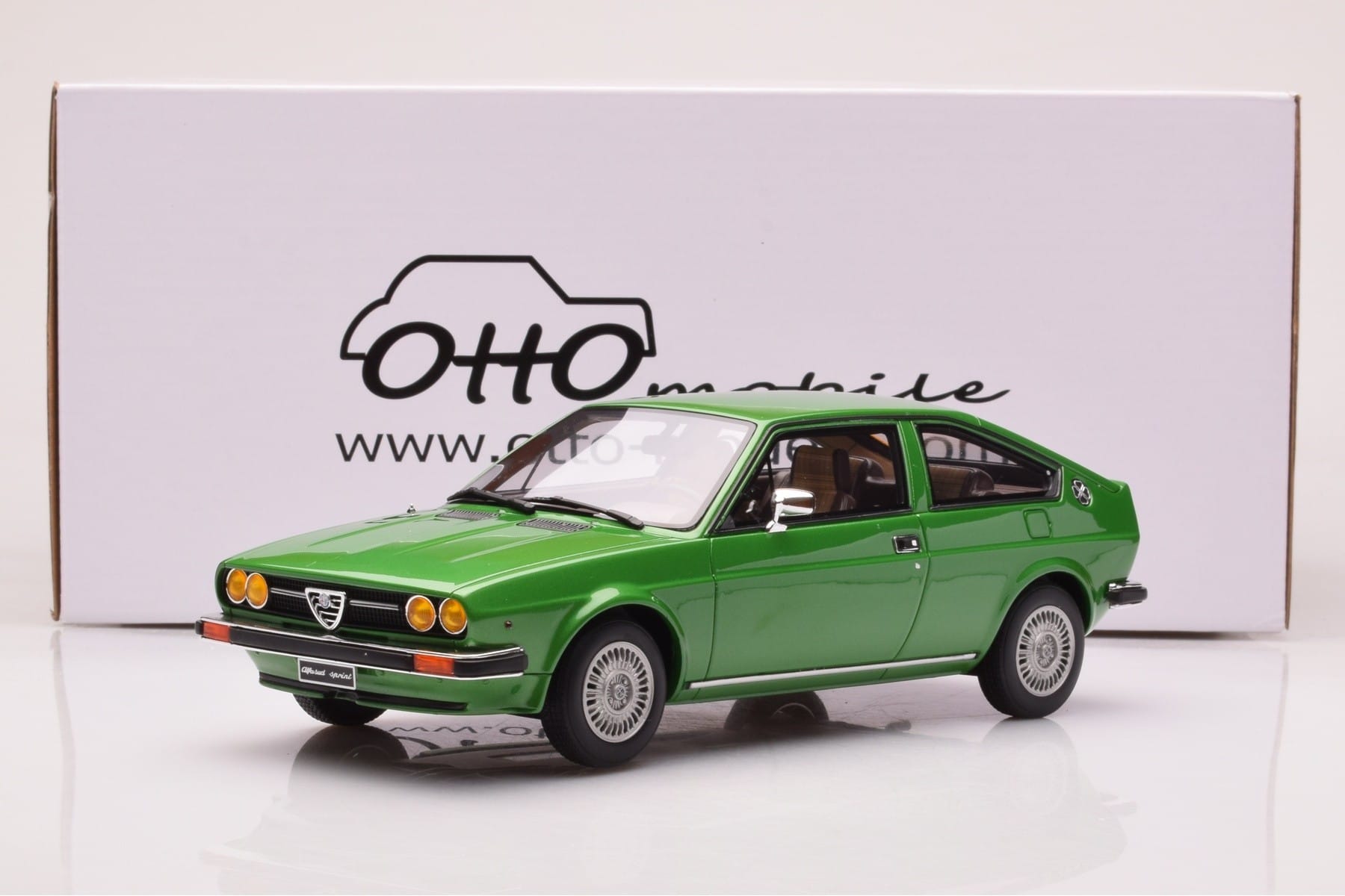 Alfa Romeo Alfasud Sprint Green Otto 1:18 OT1043 Resin - image 6 of 6