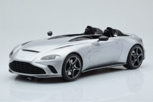 Aston Martin V12 Speedster Silver GT Spirit 1:18 GT430 Resin