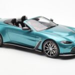 Aston Martin V12 Vantage Roadster Tayos Turquoise Green GT Spirit 1:18 GT445 Resin - image 4 of 6