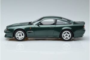 Aston Martin V8 Vantage Le Mans GT Spirit 1:18 GT401 Resin - image 3 of 6