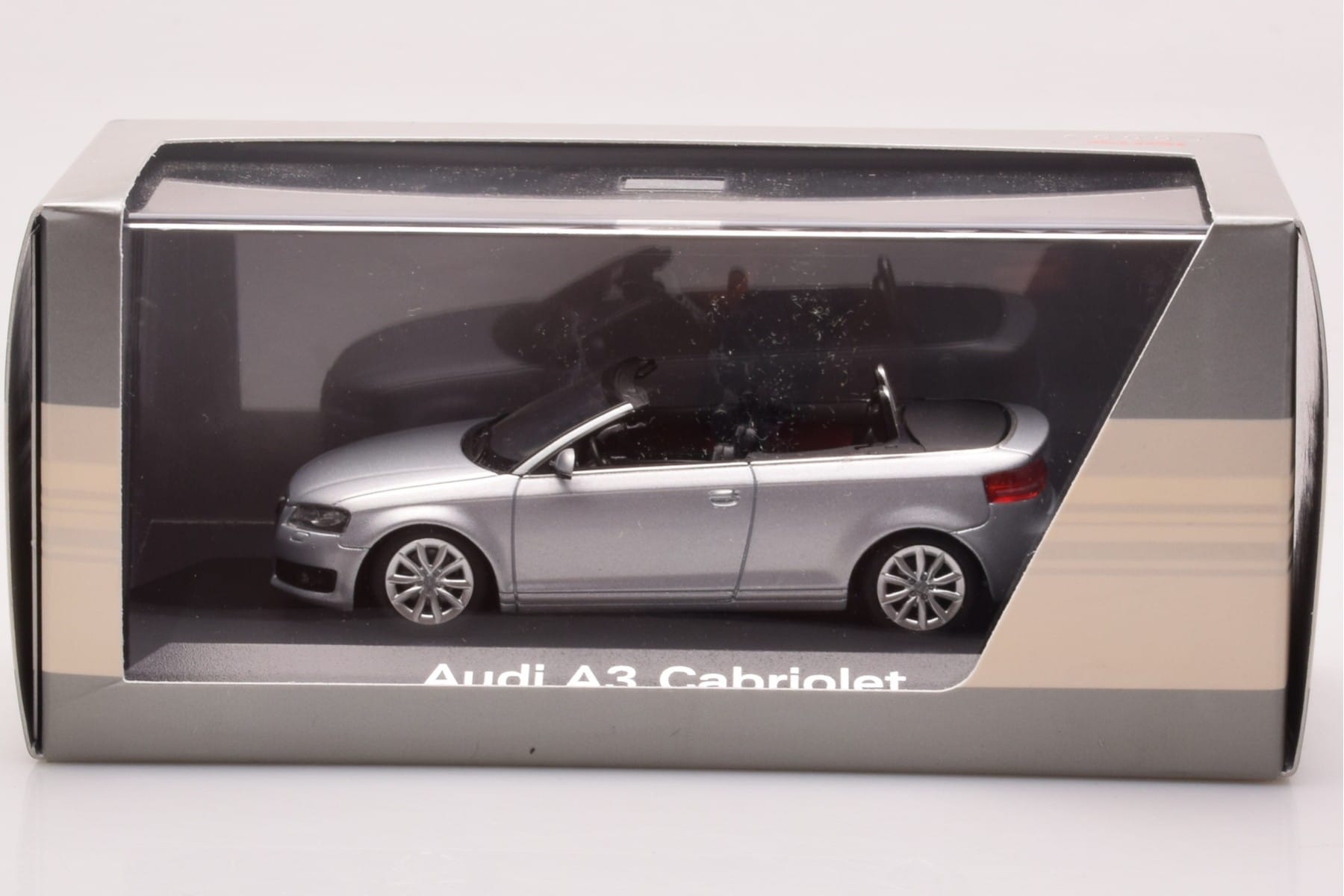 Audi A3 8P Cabriolet Silver Minichamps 1:43 5010803323 Diecast - image 4 of 4