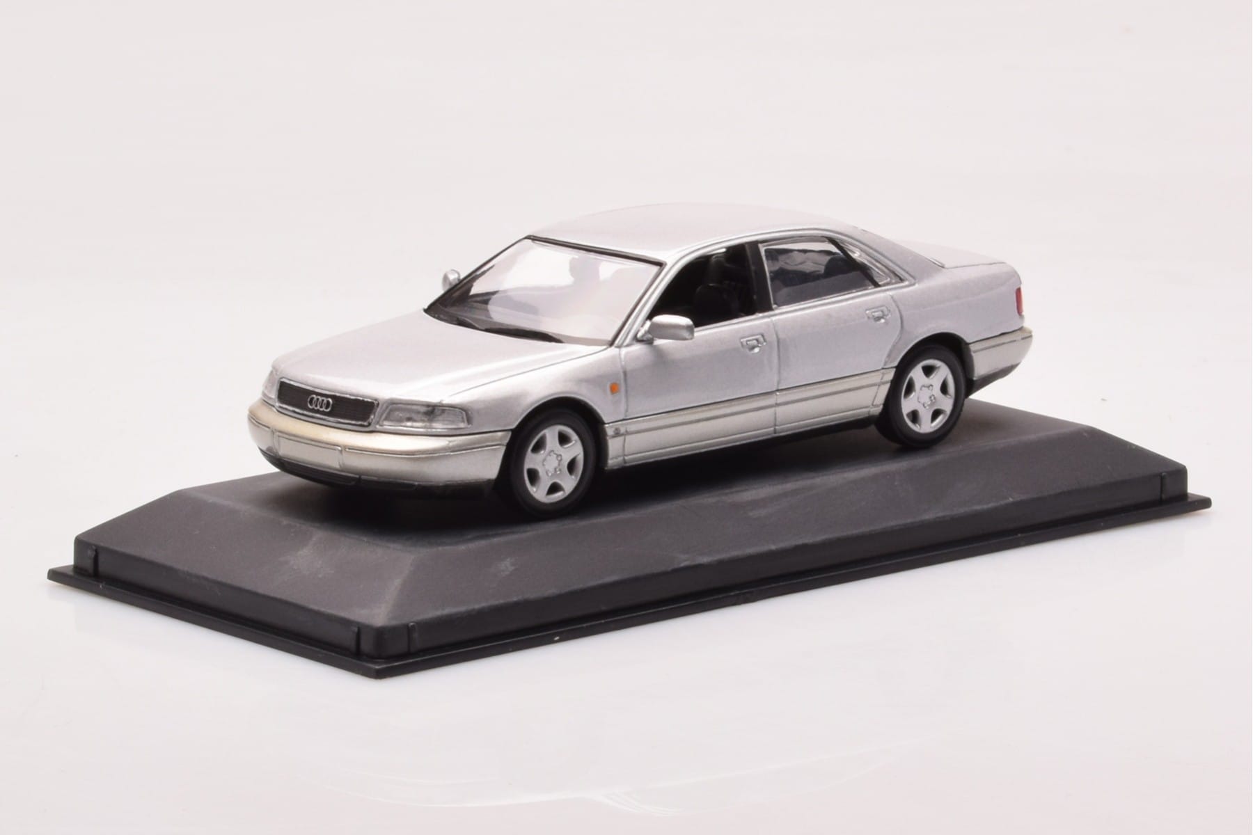 Audi A8 D2 Silver Green Strip Minichamps 1:43 AUDI-264455 Diecast - image 2 of 4