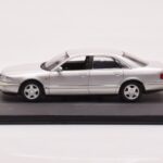 Audi A8 D2 Silver Green Strip Minichamps 1:43 AUDI-264455 Diecast
