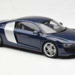 Audi R8 4.2 FSI V8 Blue Kyosho 1:18 09213BL Diecast - image 6 of 8