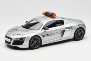 Audi R8 5.2 DTM Safety Car 2010 Kyosho 1:18 09216DTM Diecast