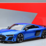 Audi R8 Performance Blue Kengfai 1:18 VAKF-0355 Diecast - image 10 of 10