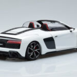 Audi R8 Spyder Performance White Kengfai 1:18 VAKF-0351 Diecast - image 3 of 11