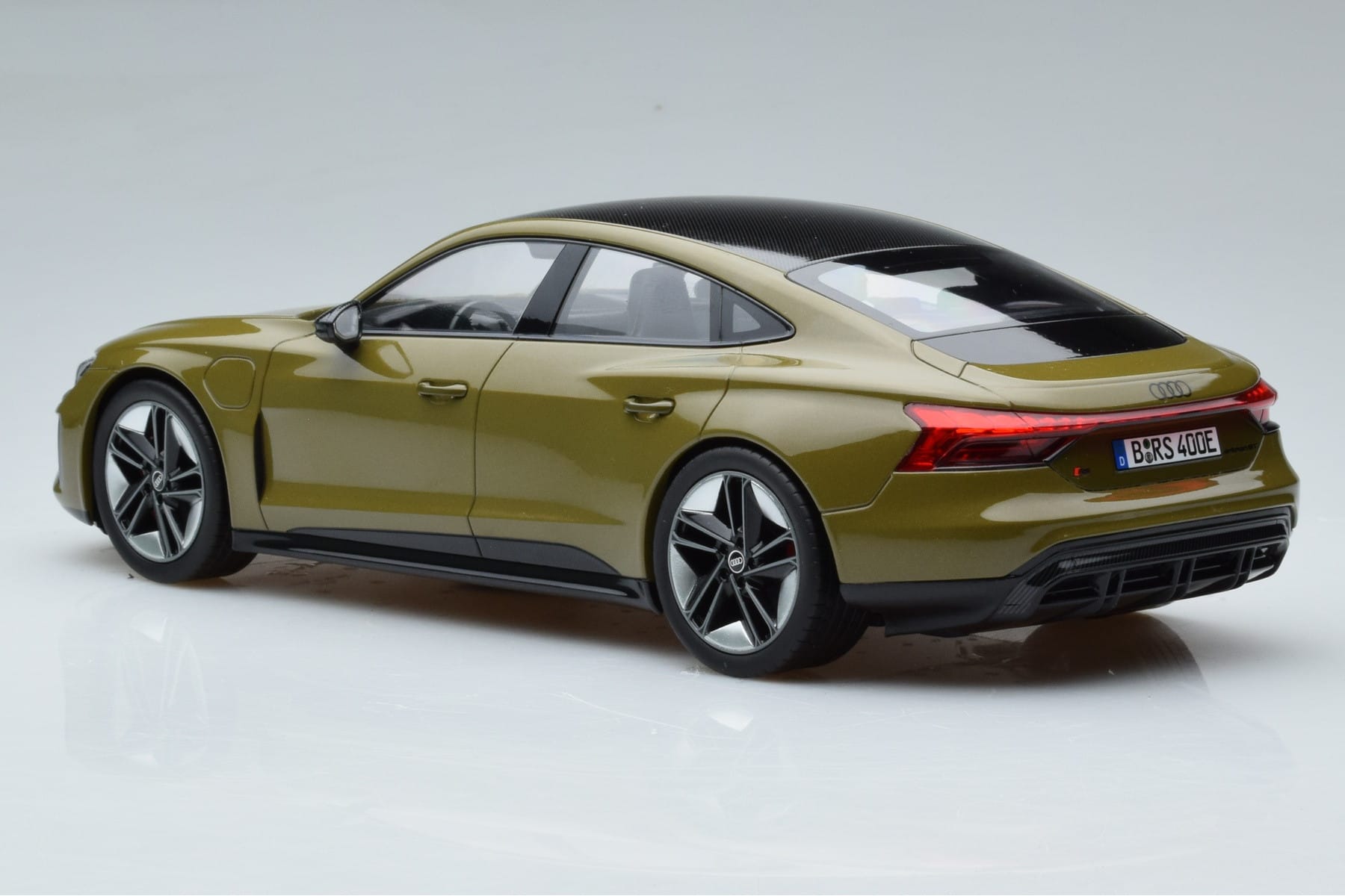Audi RS E-Tron GT Olive Norev 1:18 188380 Diecast - image 5 of 6