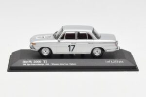 BMW 2000 Ti #17 J. Ickx / C. van Ophem Winners 24 Hours of Spa 1966 Minichamps 1:43 400662517 Diecast