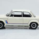 BMW 2002 Turbo White Kyosho 1:18 08544W Diecast - image 5 of 8