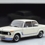 BMW 2002 Turbo White Kyosho 1:18 08544W Diecast - image 8 of 8