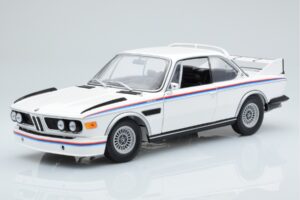 BMW 3.0 CSL E9 White Dealer Edition Minichamps 1:18 80435A5D020 Diecast