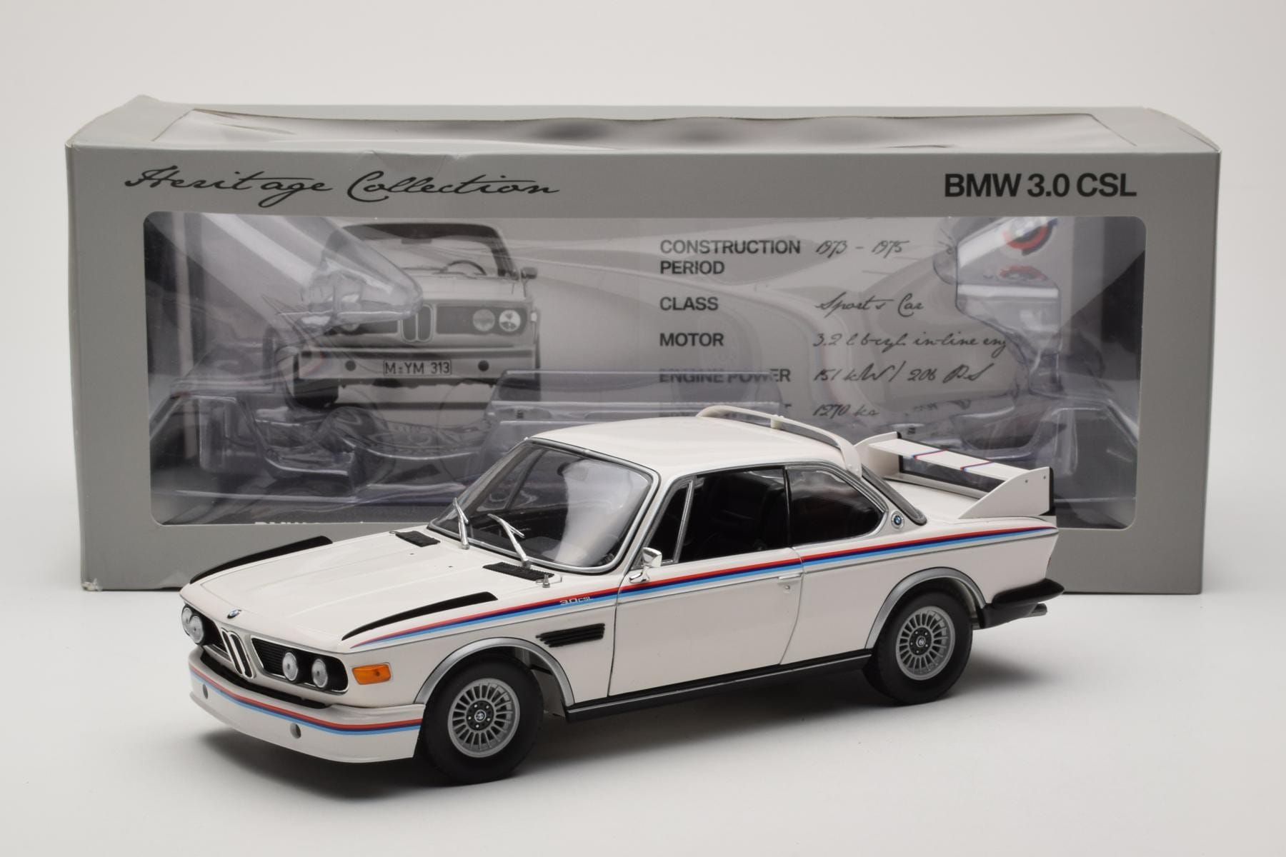 BMW 3.0 CSL E9 White Heritage Edition Minichamps 1:18 80432411550 Diecast - image 8 of 8