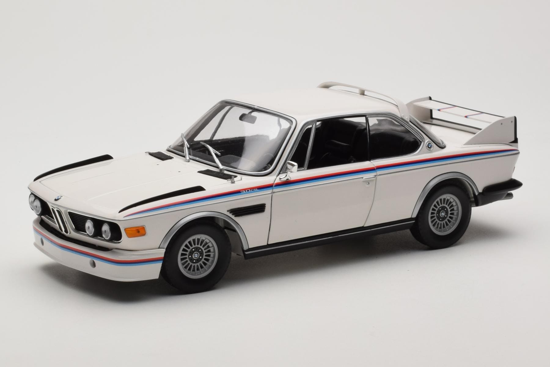 BMW 3.0 CSL E9 White Heritage Edition Minichamps 1:18 80432411550 Diecast