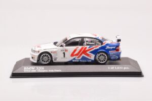 BMW 320si E90 BMW Team UK #1 A. Priaulx WTCC Porto Winner 2007 Minichamps 1:43 400072601 Diecast