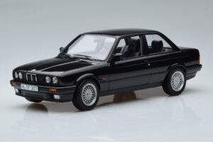 BMW 325i E30 Black Norev 1:18 183203 Diecast