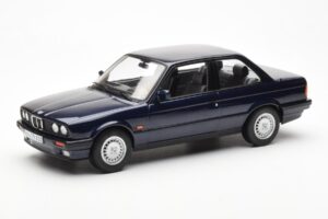 BMW 325i E30 Blue Metallic Norev 1:18 183201 Diecast