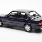 BMW 325i E30 Blue Metallic Norev 1:18 183201 Diecast - image 5 of 6