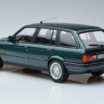 BMW 325i E30 Touring Green Metallic Norev 1:18 183219 Diecast - image 5 of 6