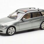 BMW 330i E91 Touring Grey Metallic Kyosho 1:18 80430394359 Diecast