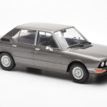 BMW 520i E28 Grey MCG 1:18 MCG18121 Diecast - image 4 of 6