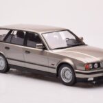 BMW 530i E34 Touring Grey Metallic MCG 1:18 MCG18330 Diecast - image 4 of 6