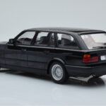BMW 540i E34 Touring Black Metallic MCG 1:18 MCG18329 Diecast - image 5 of 6