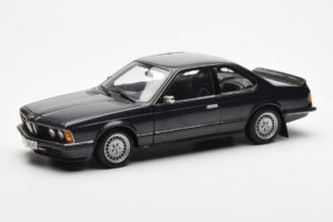 BMW 635 CSi E24 Diamant Black Metallic AUTOart 1:18 70521 Diecast