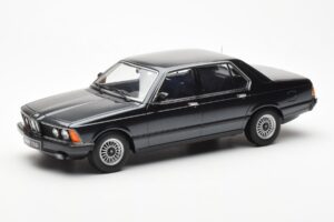 BMW 733i E23 Black Metallic KK-Scale 1:18 KKDC180101 Diecast
