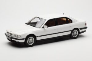 BMW 750iL E38 Asia Exclusive White Otto 1:18 OT836 Resin
