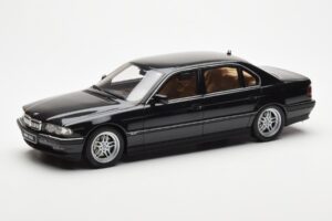 BMW 750iL E38 Black Otto 1:18 OT609 Resin