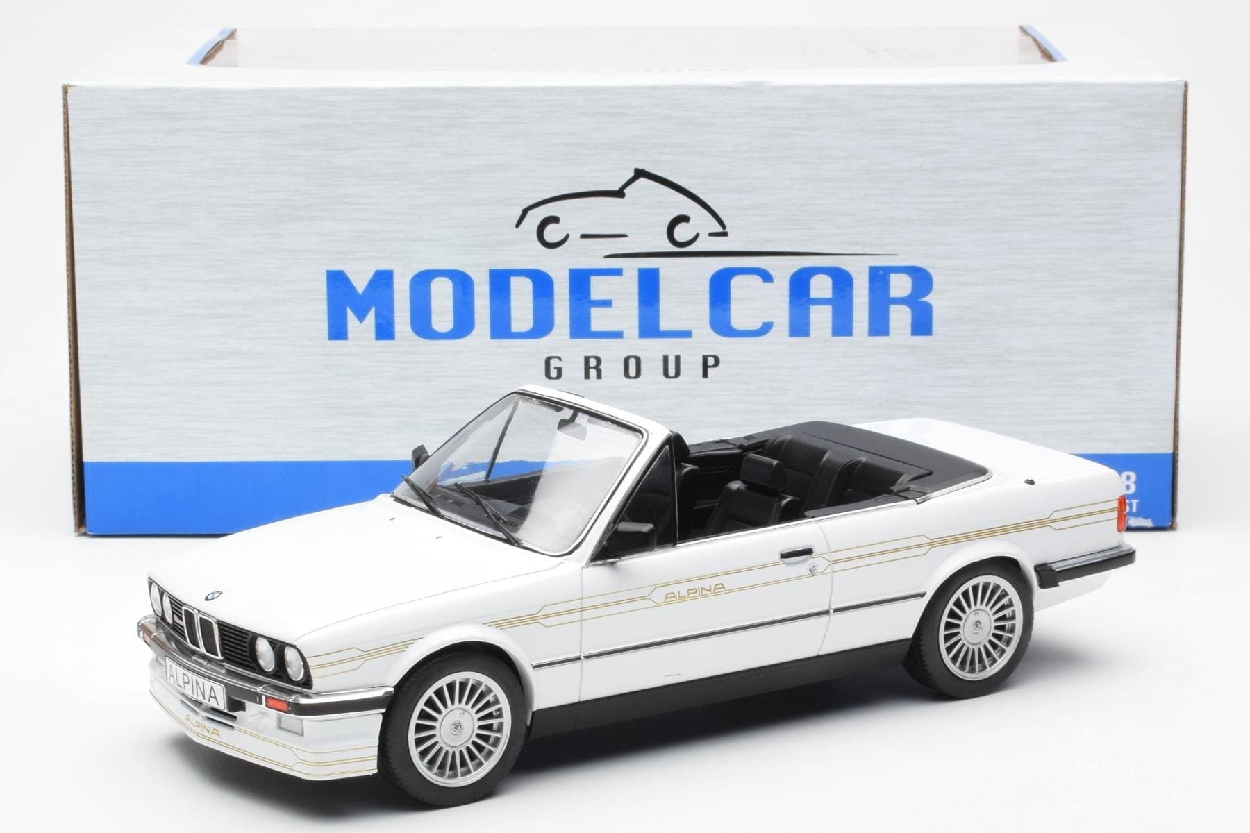 BMW Alpina C2 2.7 E30 Cabriolet White MCG 1:18 MCG18383 Diecast - image 6 of 6