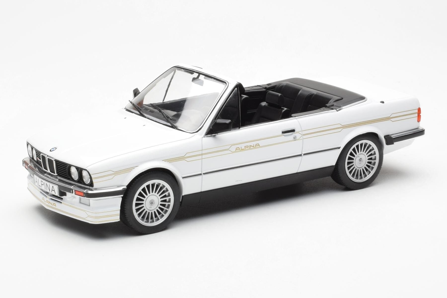 BMW Alpina C2 2.7 E30 Cabriolet White MCG 1:18 MCG18383 Diecast