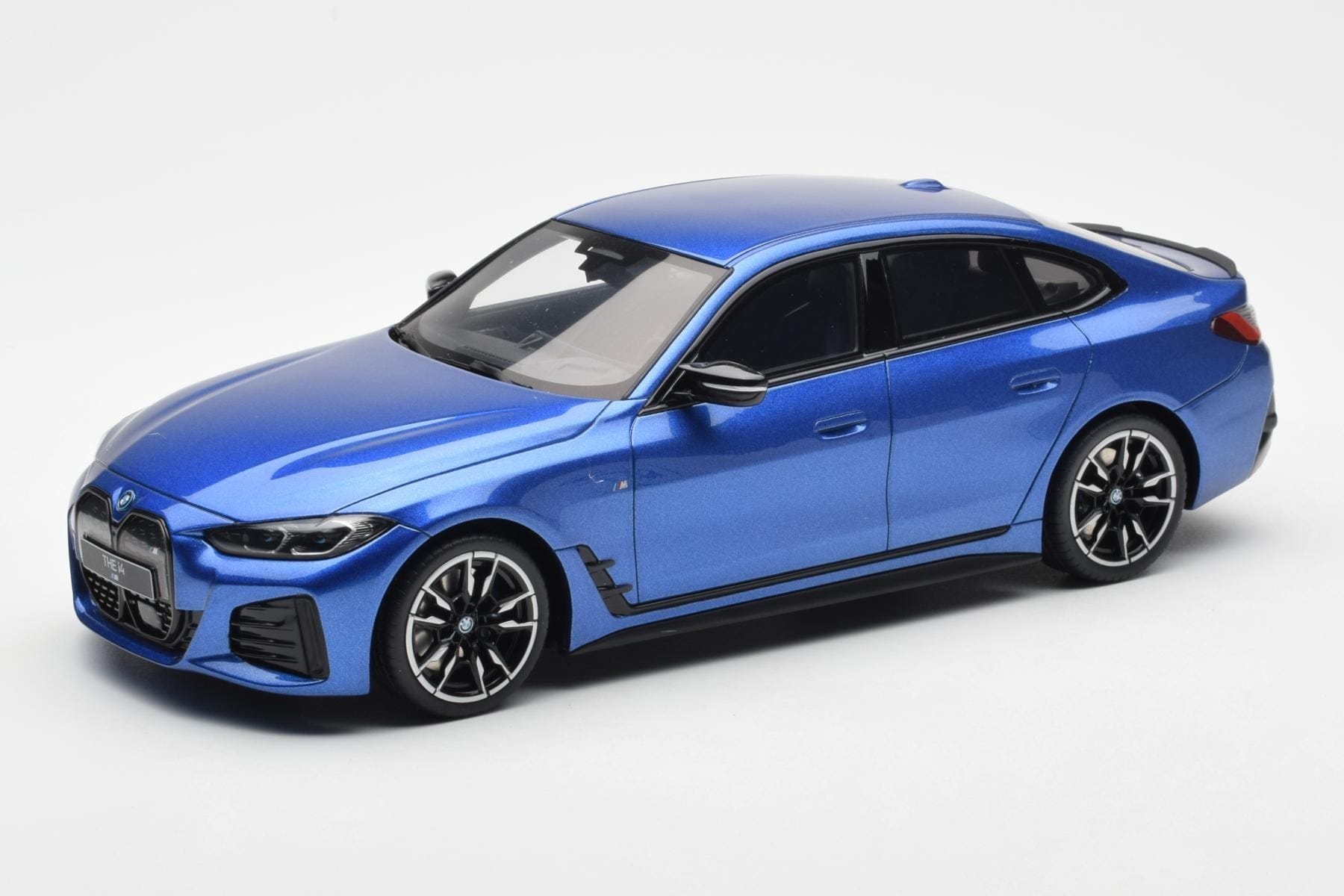 BMW i4 M50 G26 Blue Otto 1:18 OT453 Resin