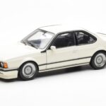 BMW M635 CSi E24 White Dealer Edition AUTOart 1:18 80430145829 Diecast