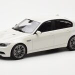BMW M3 E90 Sedan White GT Spirit 1:18 GT053 Resin