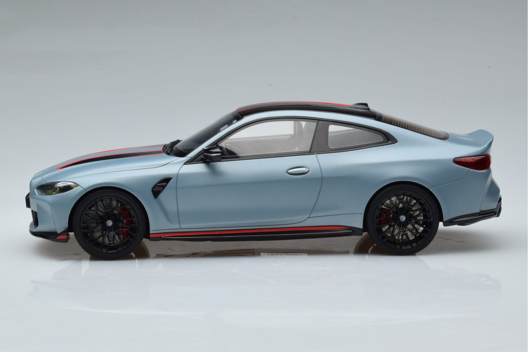 BMW M4 CSL G82 Gray GT Spirit 1:18 GT427 Resin - image 3 of 8