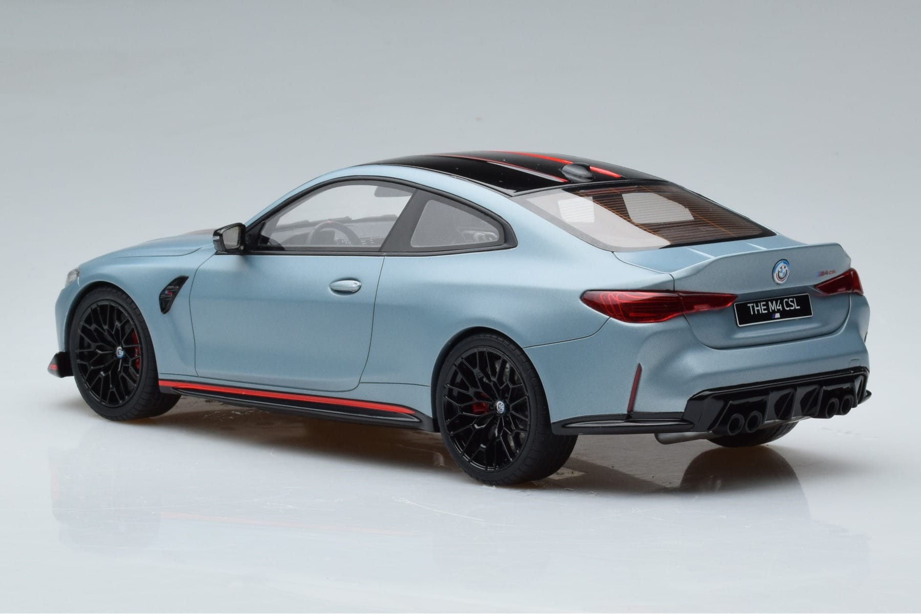 BMW M4 CSL G82 Gray GT Spirit 1:18 GT427 Resin - image 5 of 8