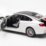 BMW M4 F82 Frozen Brilliant White Paragon 1:18 PA-97101 Diecast - image 5 of 8