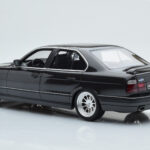 BMW M5 E34 Hartge Black Otto 1:18 OT362B Resin - image 4 of 6
