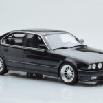 BMW M5 E34 Hartge Black Otto 1:18 OT362B Resin - image 6 of 6
