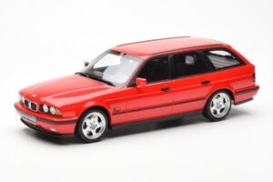 BMW M5 E34 Touring Red Otto 1:18 OT951 Resin