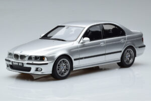 BMW M5 E39 Silver Otto 1:18 OT747B Resin