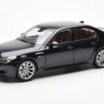 BMW M5 E60 Carbon Black Kyosho 1:18 08593BK Diecast