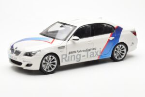 BMW M5 E60 Ring Taxi Nurburgring Kyosho 1:18 08593RT Diecast